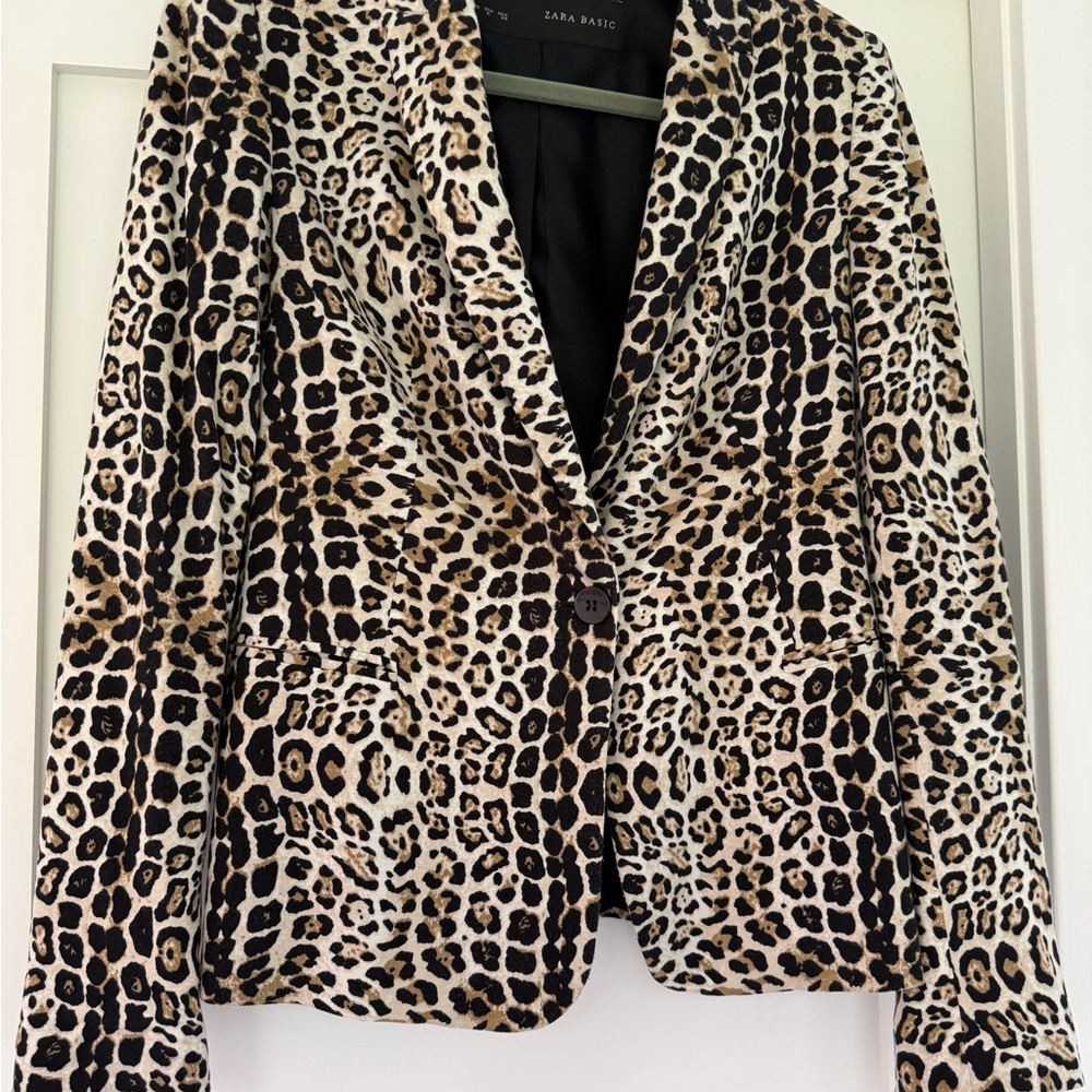 Zara Leopard-Print Single-Button Blazer in Black and Tan